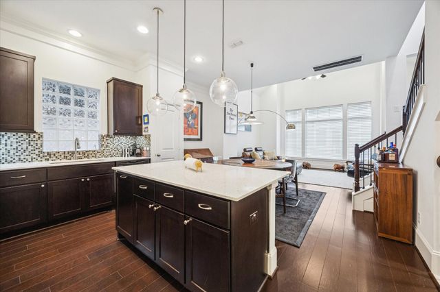 713 Dorothy Street, Houston, TX 77007