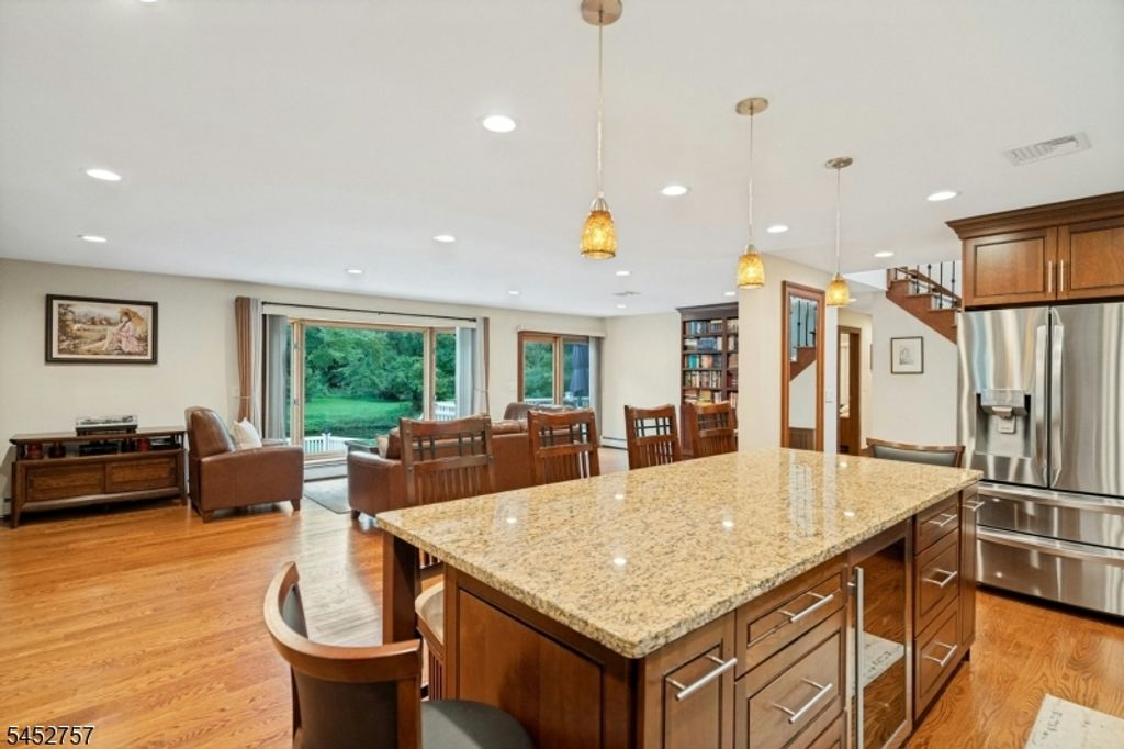 25 Bryers Ln, Upper Saddle River Boro, NJ 07458 — photo 5