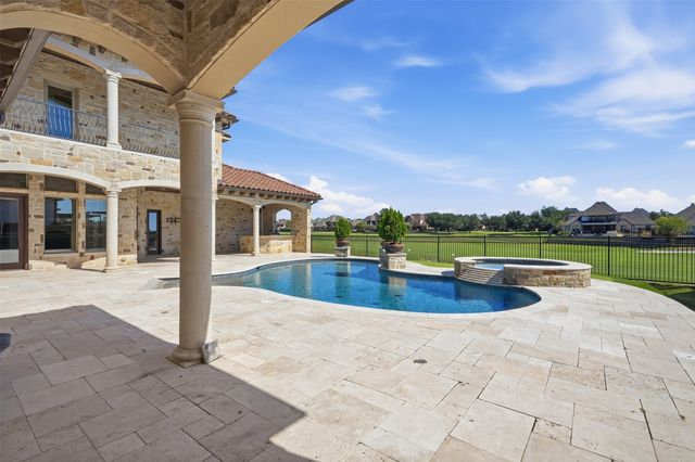 1105 Excalibur Boulevard, Lewisville, TX 75056