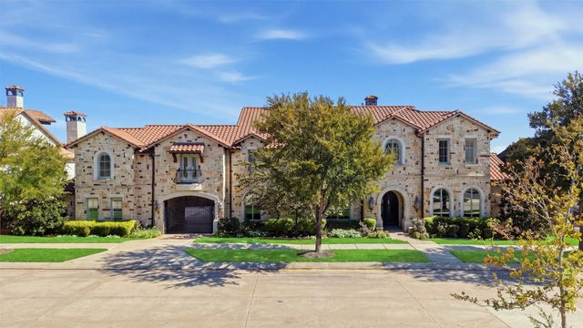 1105 Excalibur Boulevard, Lewisville, TX 75056