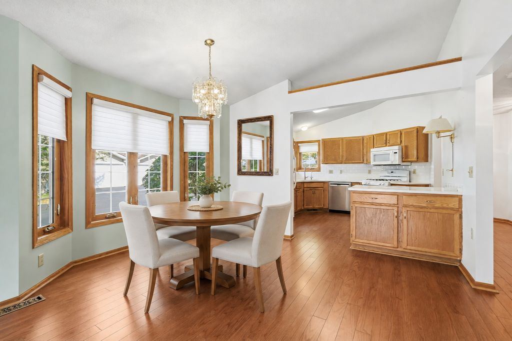 1903 Granite Avenue N, Oakdale, MN 55128 — photo 5