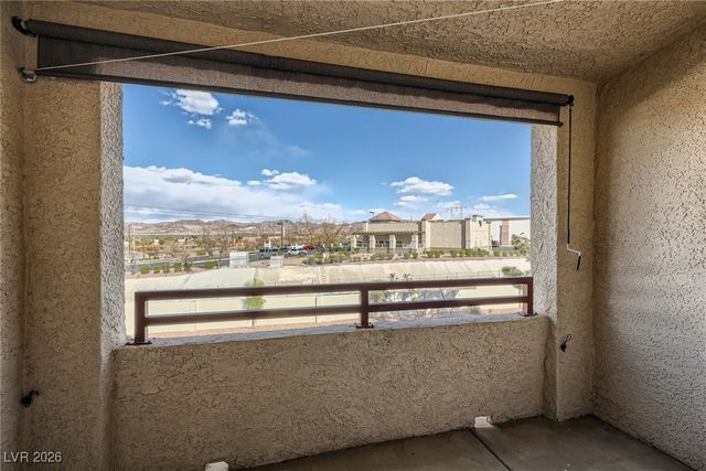 520 Arrowhead Trail 1424, Henderson, NV 89015