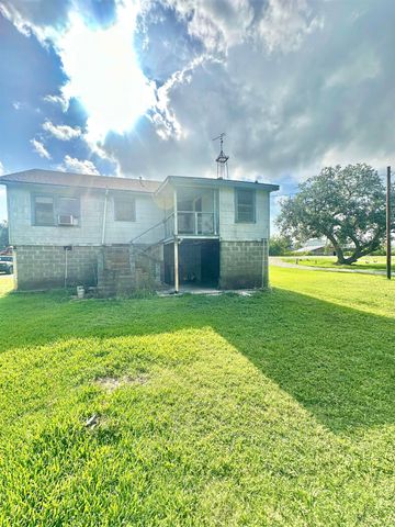 2047 Bayou Dularge Rd, Theriot, LA 70397