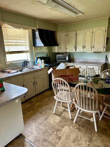 2047 Bayou Dularge Rd, Theriot, LA 70397