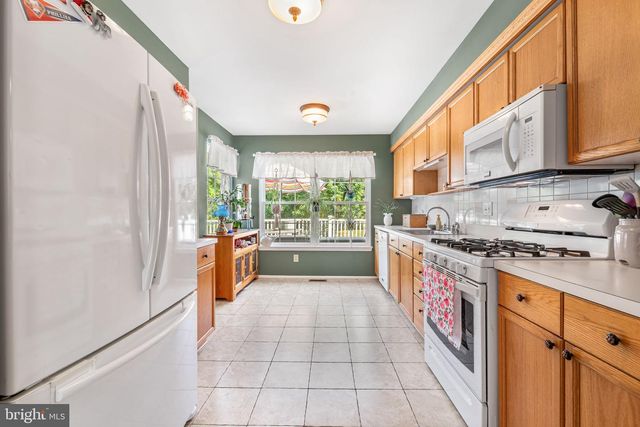 45 DEERFIELD CIR, Sewell, NJ 08080