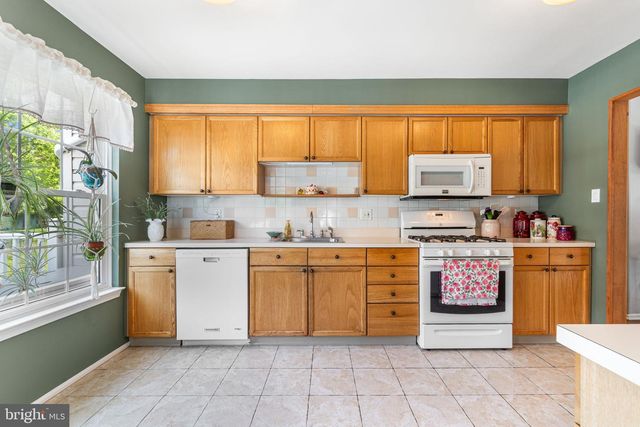 45 DEERFIELD CIR, Sewell, NJ 08080