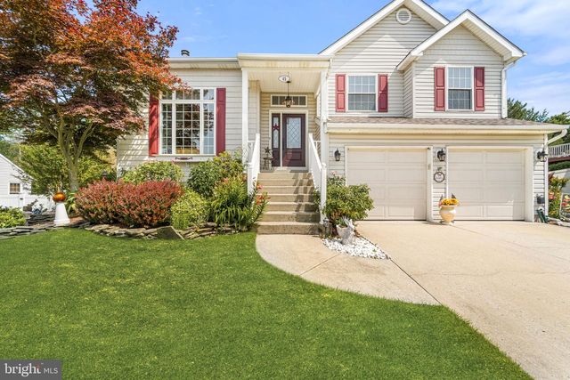 45 DEERFIELD CIR, Sewell, NJ 08080