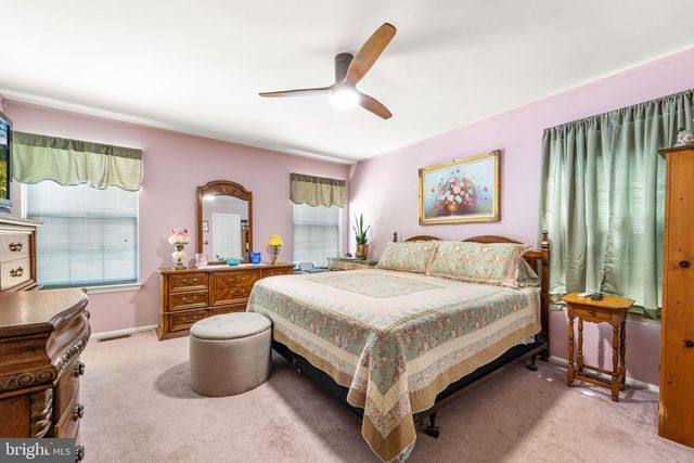 45 DEERFIELD CIR, Sewell, NJ 08080