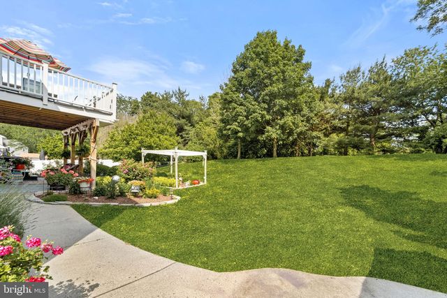 45 DEERFIELD CIR, Sewell, NJ 08080
