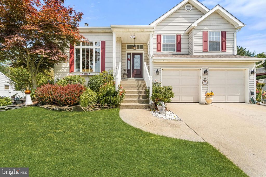 45 DEERFIELD CIR, Sewell, NJ 08080