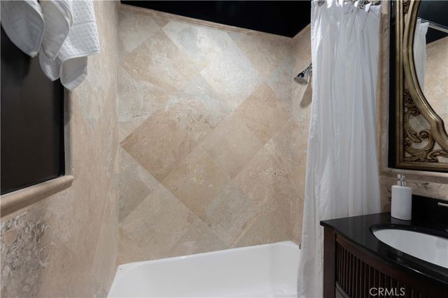 100 Atlantic 902, Long Beach, CA 90802