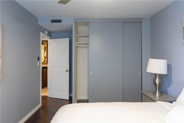 100 Atlantic 902, Long Beach, CA 90802