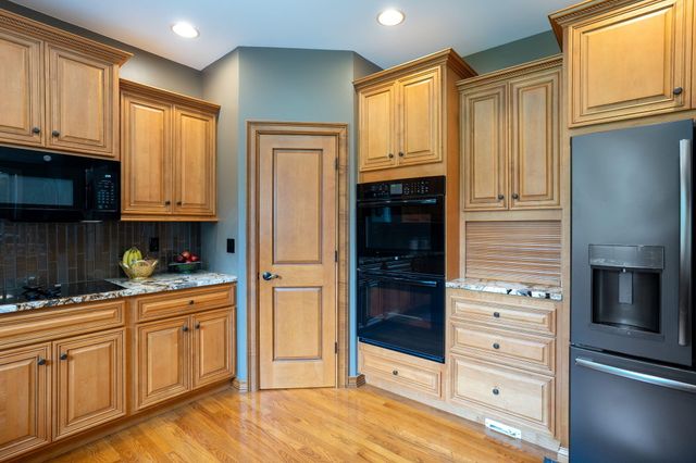 4410 GLEN EAGLE DR, Columbia, MO 65203