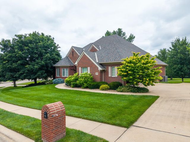 4410 GLEN EAGLE DR, Columbia, MO 65203