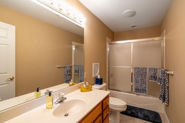 4410 GLEN EAGLE DR, Columbia, MO 65203