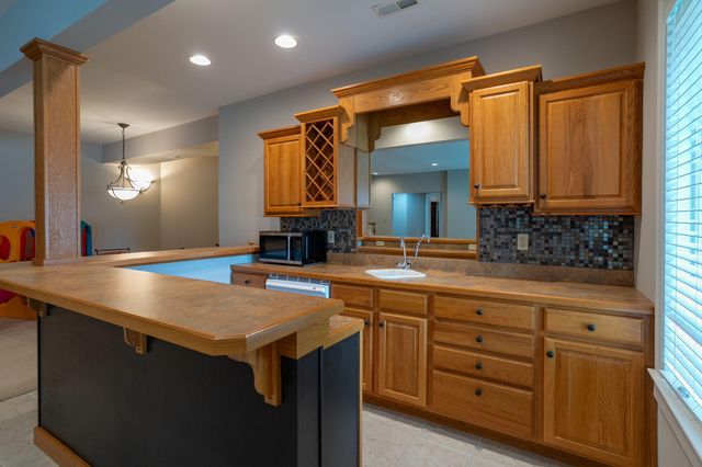 4410 GLEN EAGLE DR, Columbia, MO 65203