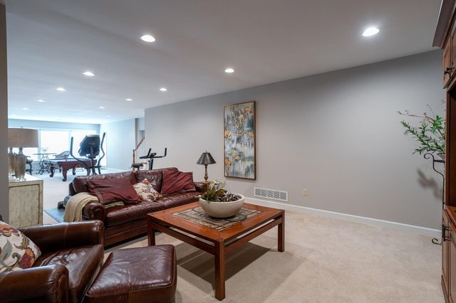 4410 GLEN EAGLE DR, Columbia, MO 65203