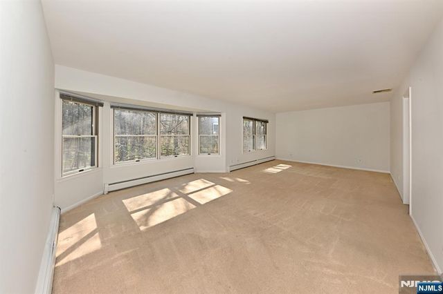 47 Bentley Drive, Franklin Lakes, NJ 07417