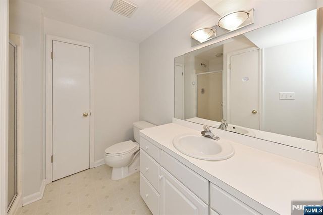 47 Bentley Drive, Franklin Lakes, NJ 07417