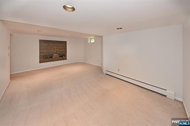 47 Bentley Drive, Franklin Lakes, NJ 07417