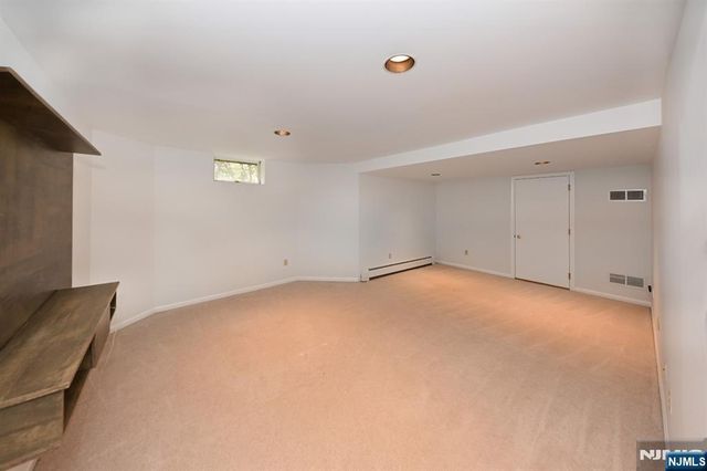 47 Bentley Drive, Franklin Lakes, NJ 07417