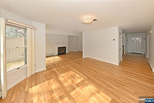 47 Bentley Drive, Franklin Lakes, NJ 07417