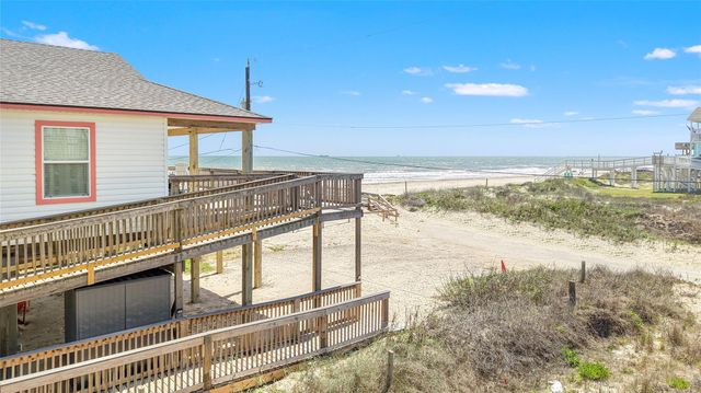 114 Coral Court, Surfside Beach, TX 77541