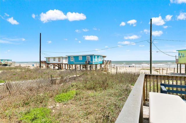 114 Coral Court, Surfside Beach, TX 77541