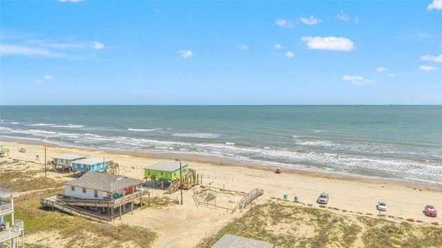 114 Coral Court, Surfside Beach, TX 77541