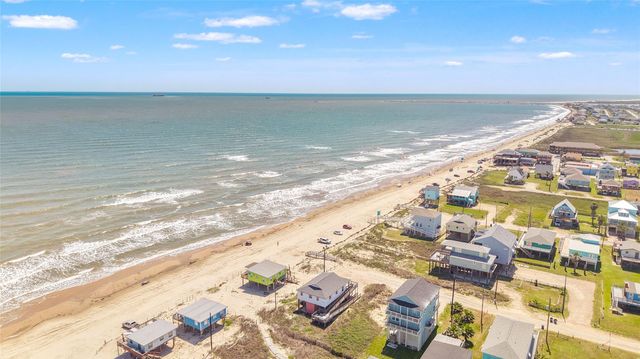 114 Coral Court, Surfside Beach, TX 77541