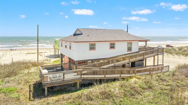 114 Coral Court, Surfside Beach, TX 77541