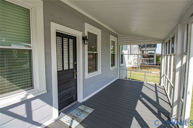 702 N 7th Ave, Hopewell, VA 23860