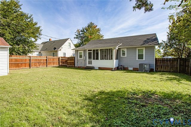702 N 7th Ave, Hopewell, VA 23860