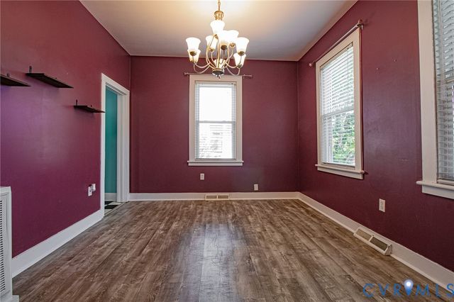 702 N 7th Ave, Hopewell, VA 23860