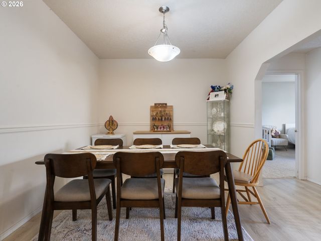 4320 S CORBETT Ave 114, Portland, OR 97239