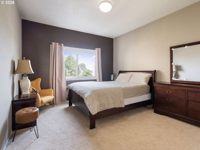 4320 S CORBETT Ave 114, Portland, OR 97239
