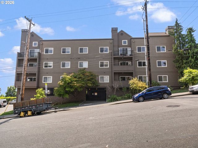 4320 S CORBETT Ave 114, Portland, OR 97239