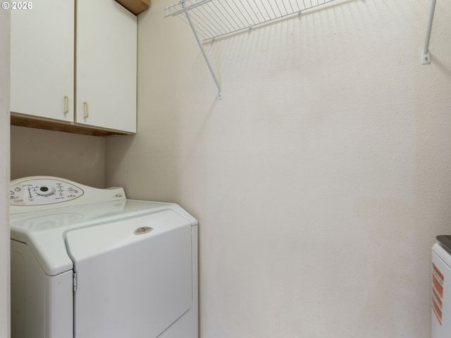 4320 S CORBETT Ave 114, Portland, OR 97239