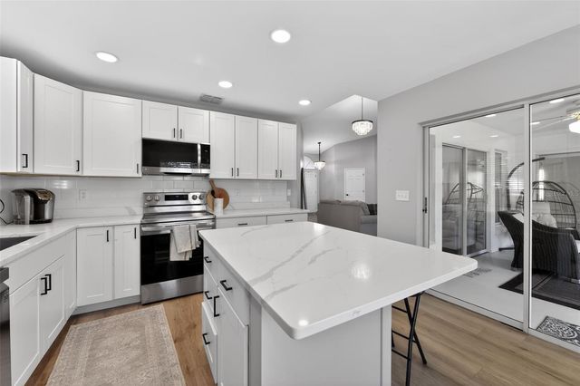 501 45TH STREET E, Bradenton, FL 34208