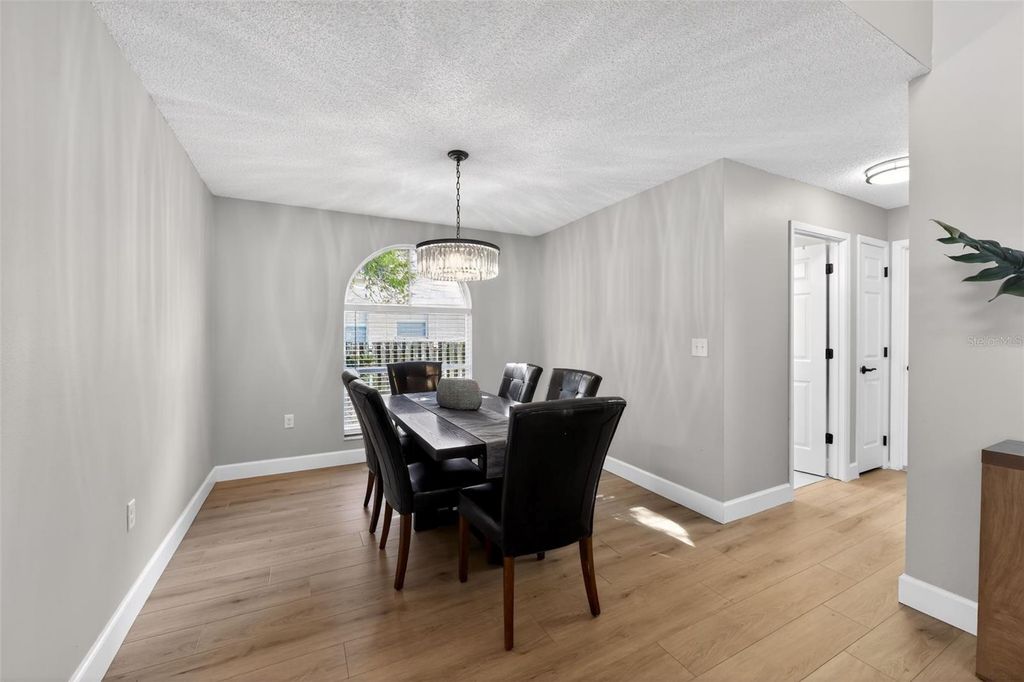 Image 17 of property listing at 501 45TH STREET E, Bradenton, FL 34208