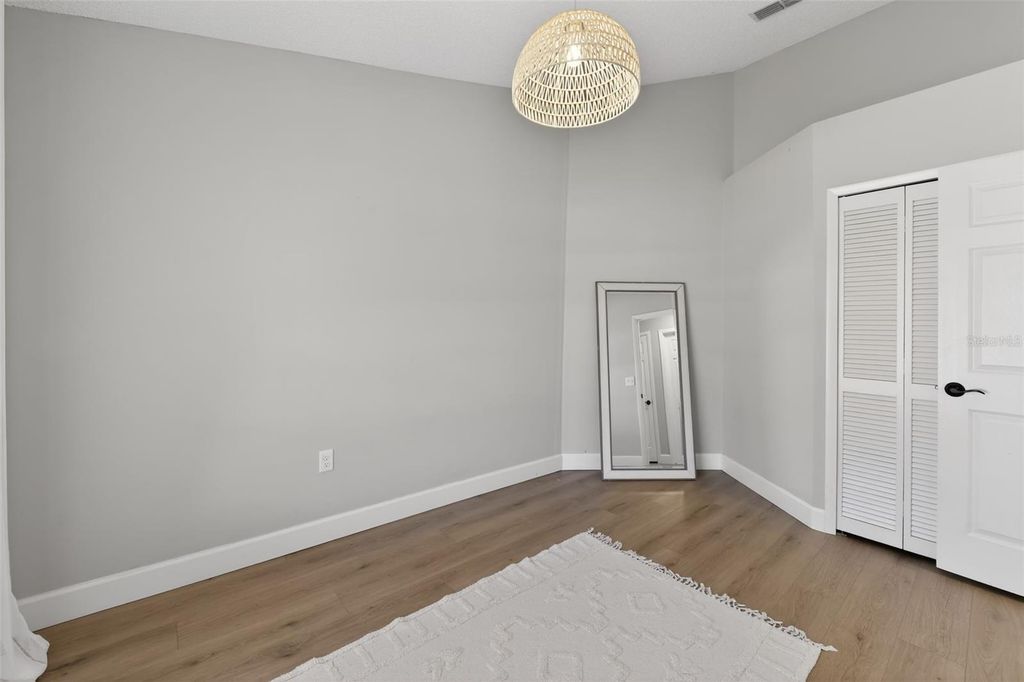 Image 20 of property listing at 501 45TH STREET E, Bradenton, FL 34208