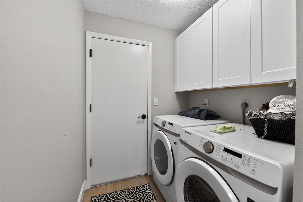 Image 29 of property listing at 501 45TH STREET E, Bradenton, FL 34208