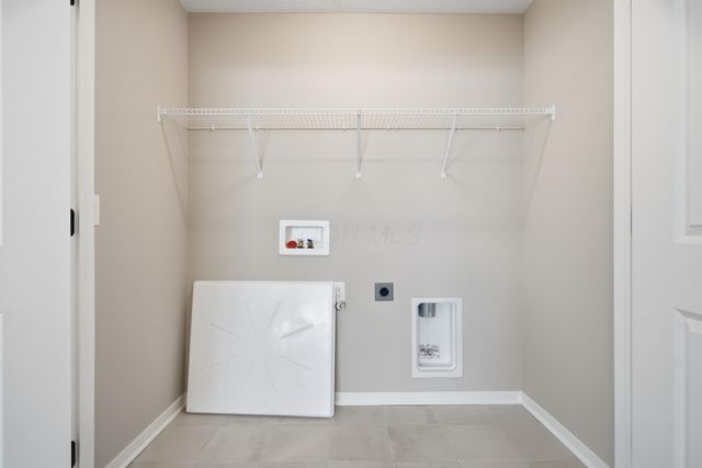 5503 Fawnsbury Court, Powell, OH 43065