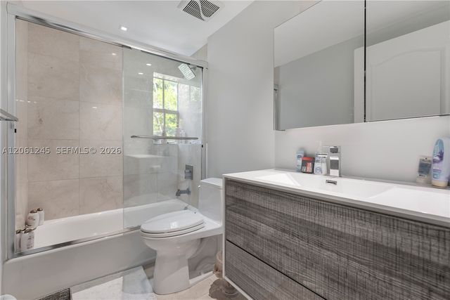 18460 NE 30th Ave 18460, Aventura, FL 33160