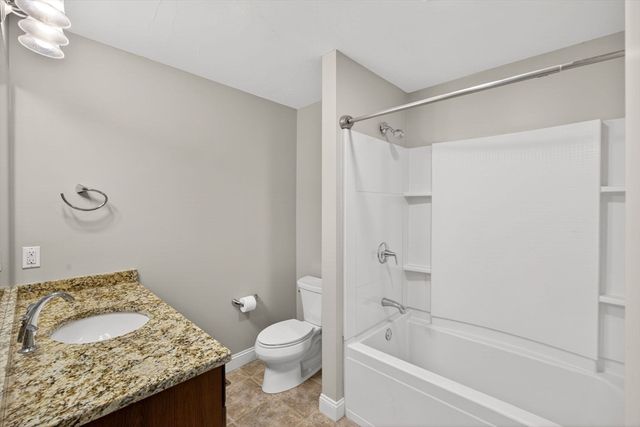 107 Boatwrights Loop, Plymouth, MA 02360