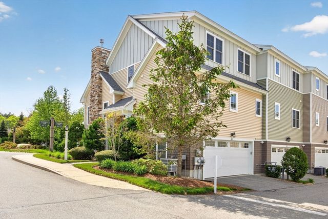 107 Boatwrights Loop, Plymouth, MA 02360