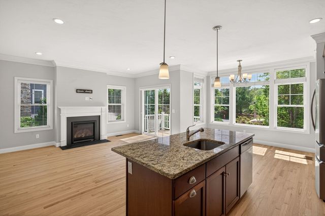 107 Boatwrights Loop, Plymouth, MA 02360
