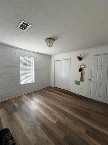 1123 Walnut, Deridder, LA 70634