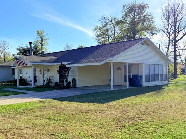 1123 Walnut, Deridder, LA 70634