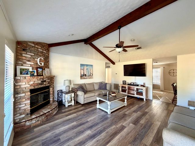 1123 Walnut, Deridder, LA 70634